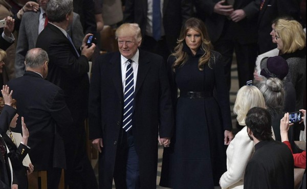 Trump asiste a la Iglesia por primera vez desde que asumió la presidencia