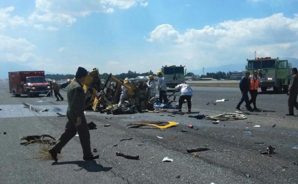 Helicóptero se estrella en aeropuerto de Guatemala y deja cuatro muertos