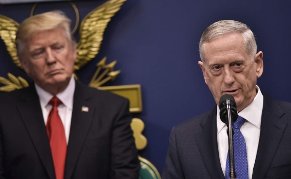 Exjefe del Pentágono acusa a Trump de abuso de autoridad y de 'dividir' EEUU