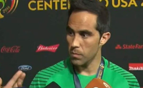 La reacción de Claudio Bravo al enterarse del adiós de Messi