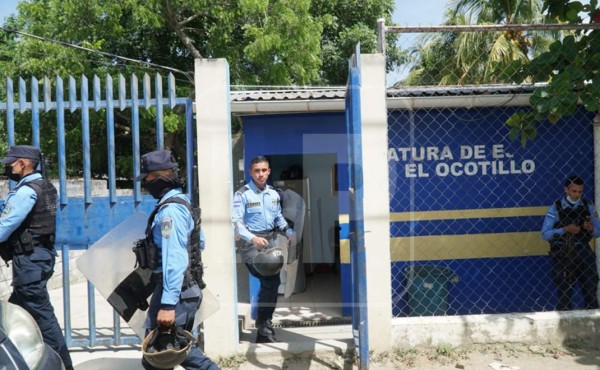 'Policías la agarraron y metieron a la posta': denuncian violación de niña en El Ocotillo