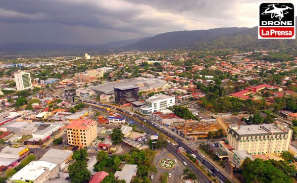 San Pedro Sula se moderniza y edifica su horizonte urbano