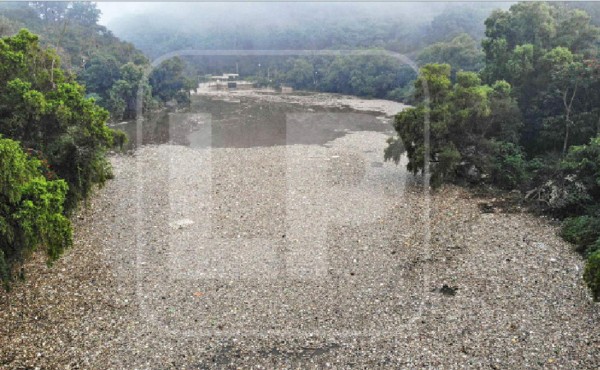 Río Las Vacas, el basurero chapín que contamina playas de Honduras