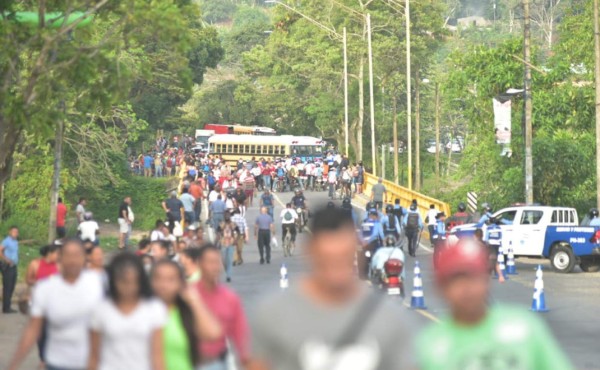 Honduras paralizada por paro de transportistas