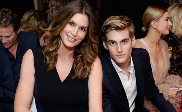 Arrestan a hijo de Cindy Crawford