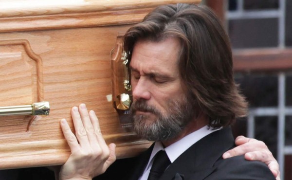 Jim Carrey rompió el silencio tras funeral de su novia