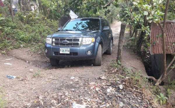 Encuentran vehículo que supuestamente participó en matanza de la Sandoval Sorto