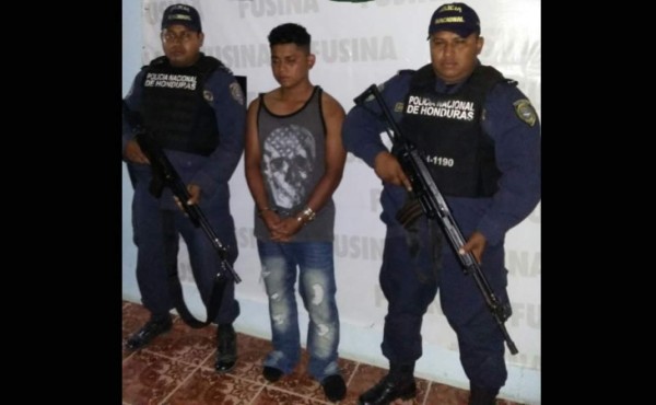 Capturan a joven por portación ilegal de armas en Valle