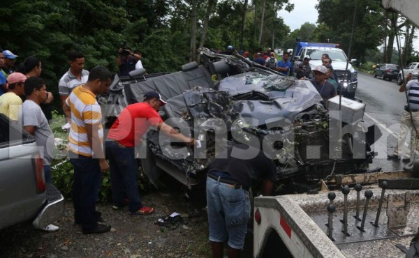 Muere empleado de la Oabi y otro sobrevive en accidente en La Ceiba