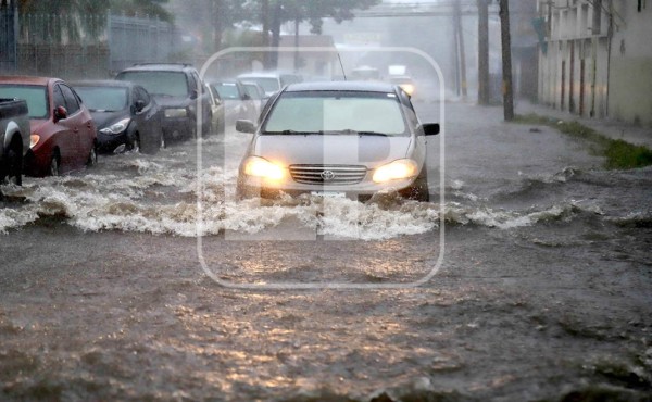 Hoy ingresa al país otra onda tropical que dejará más lluvias