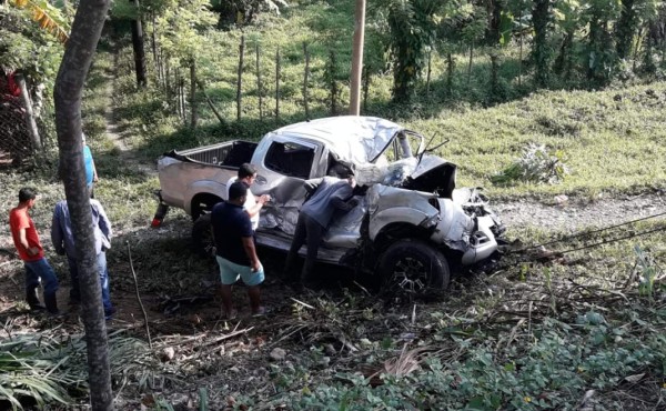 Madre e hijo mueren en accidente vial en La Ceiba