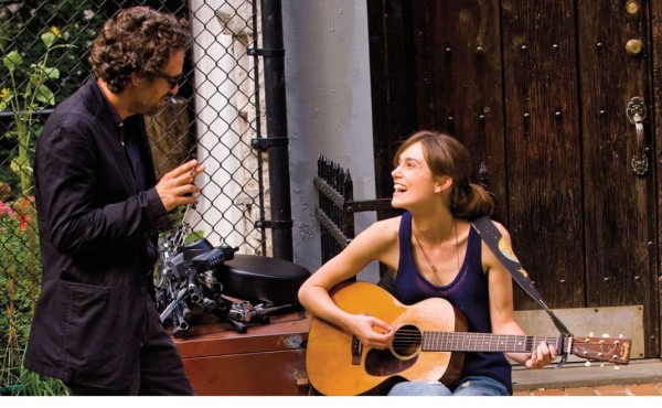 John Carney critica a Keira Knightley: 'Nunca volveré a hacer una película con una supermodelo'