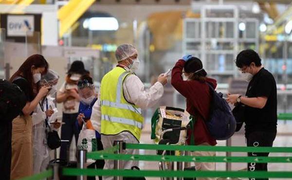 Cuarentena obligatoria en España para viajeros de Brasil, Perú, Colombia y nueve países africanos