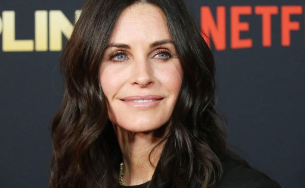 Courteney Cox luce espectacular a sus 55 años