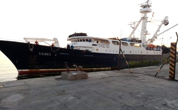 El Salvador rechaza ingreso de buque con 22 suramericanos y 5 españoles