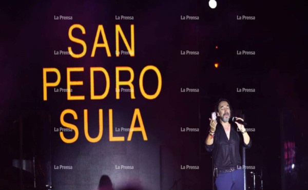 Marco Antonio Solís conquistó a los catrachos con espectacular concierto
