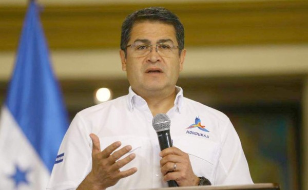 Juan Orlando ordena investigar tragedia en estadio de Tegucigalpa