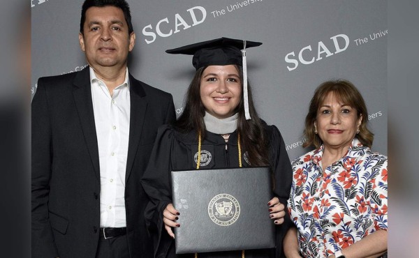 Graduación de Luisa María Fuentes en Savannah, Georgia