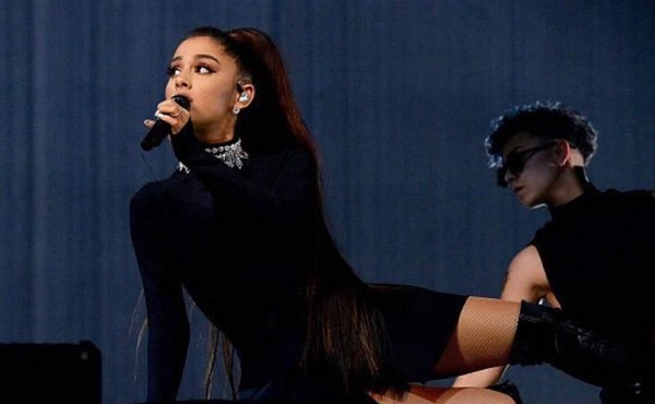 Ariana Grande pagará gastos fúnebres, según declaraciones de sus fans  