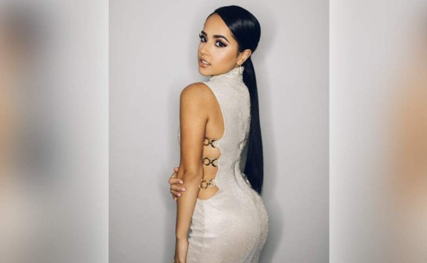 Becky G llega a subir la temperatura a Honduras