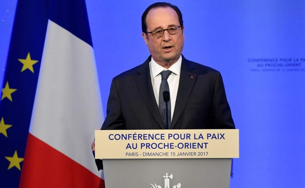 Hollande responde a Trump: 'La UE no necesita consejos”