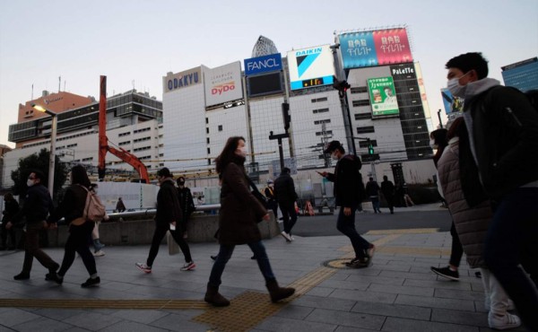 Japón amplía el estado de emergencia por la pandemia