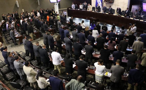 Posponen para este viernes la elección del Fiscal General de Honduras