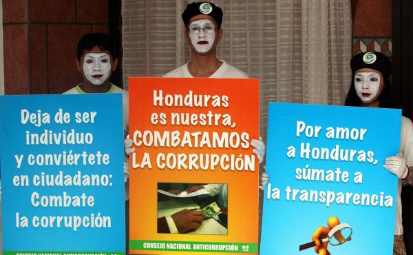 HC El Consejo Nacional AnticorrupciÃ3n (CNA) dio a conocer ayer los objetivos del Proyecto âIdentifÃ­cate con la democraciaâ,con el cual busca darle mayor transparencia a las elecciones internas de los partidos polÃ­ticos a realizarse el 18 de noviembre. 26 Sept 2012