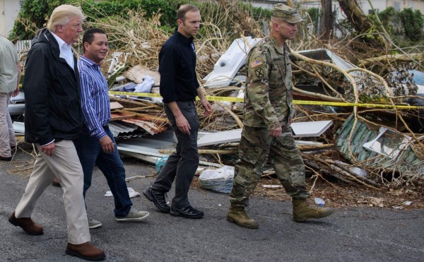 Trump advierte de que el apoyo federal a Puerto Rico por el huracán no puede ser eterno  