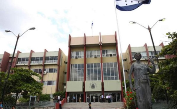 Suspenden a ocho empleados del Poder Judicial de Honduras