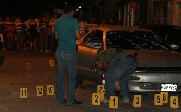 Asesinan a dos amigos tras partido de fútbol en colonia sampedrana