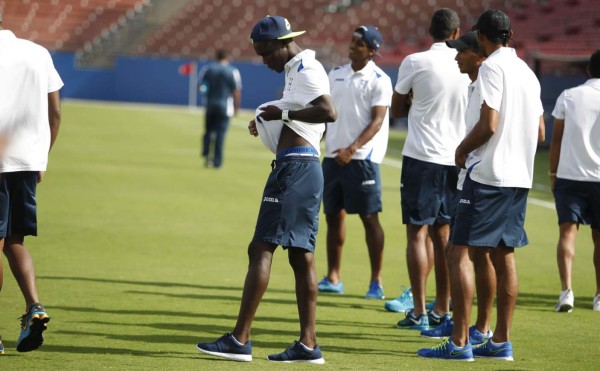 Honduras pisó la cancha donde debutará ante EUA