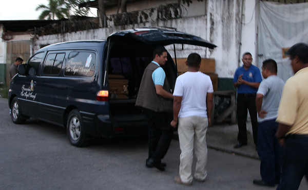 Ultiman a agente de la DNIC en Tocoa