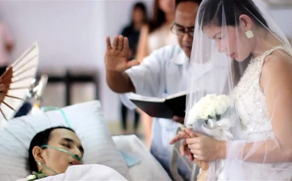 Joven con cáncer terminal muere después de casarse