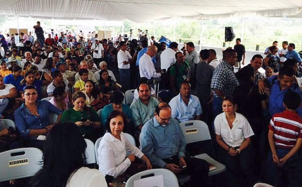 Honduras habilita paso en tramo de carretera en el norte