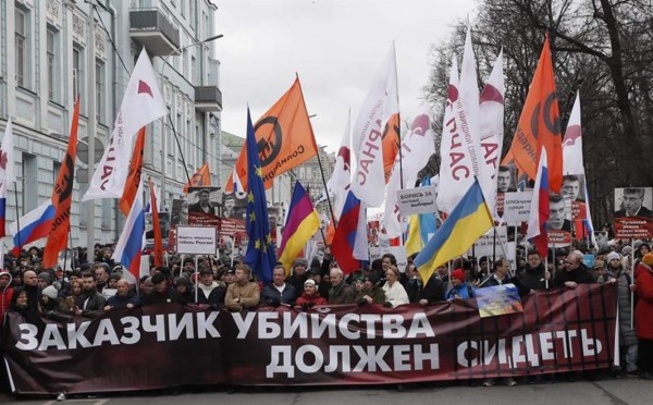 La oposición rusa pide la dimisión de Putin en multudinaria marcha de protesta