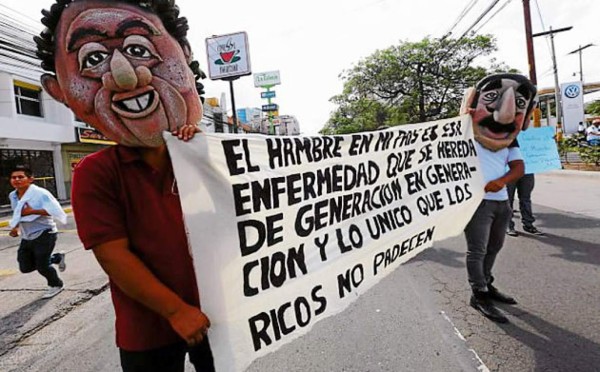 Hondureños marchan contra el hambre y la desnutrición infantil