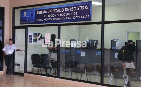 Secuestran documentos en el IP por estafa en venta de casas