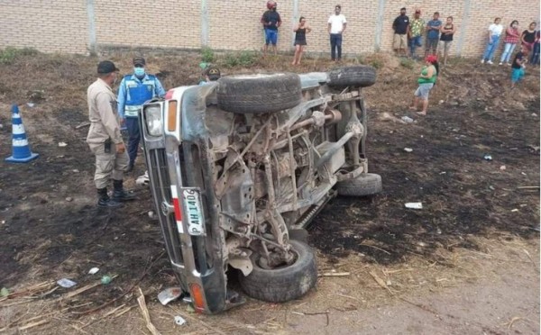 Mueren dos personas en trágico accidente vial en Francisco Morazán