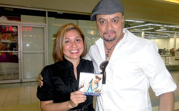Hondureño se lanza como solista en Miami, EUA