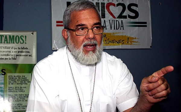 Condecorarán a monseñor Emiliani y a pastor Alejandro Espinoza