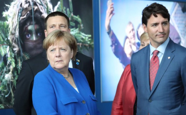 Alemania decide de manera 'independiente', dice Merkel tras críticas de Trump