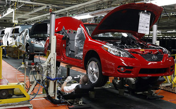 Toyota paraliza producción automotriz en Venezuela