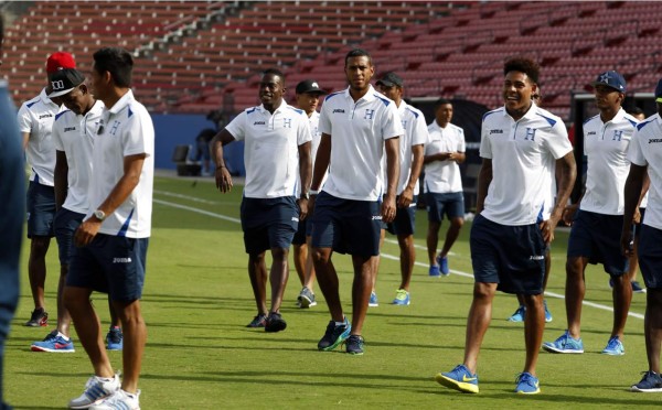 Honduras pisó la cancha donde debutará ante EUA