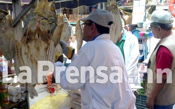 Salud decomisa pescado seco en el norte de Honduras