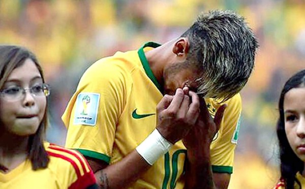 Neymar lloró al escuchar a los aficionados cantar el himno de su país
