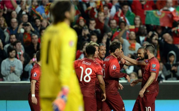 La Portugal de Cristiano gana a Serbia y pone rumbo a la Eurocopa