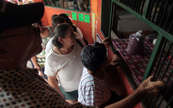 Más de 200 quintales de frijoles tienen Banasupros en San Pedro Sula