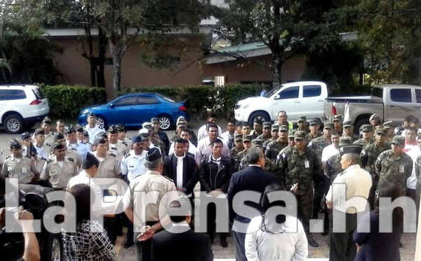 Practican pruebas de confianza a Guardia de Honor de Honduras