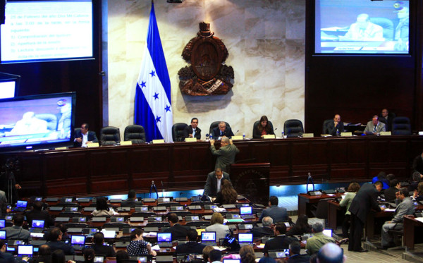 Honduras: Congreso nombra comisión para elección de funcionarios del Estado